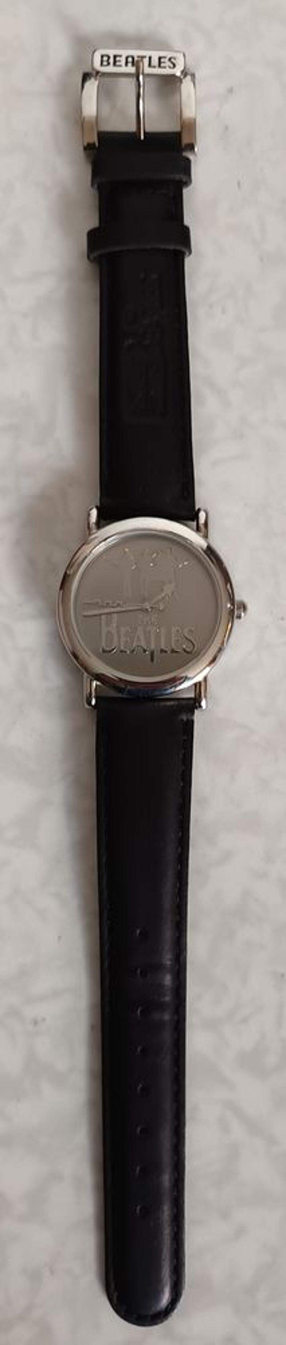 Montre Noir collector Original Copyright 1993 Beatles TM Bijoux et montres