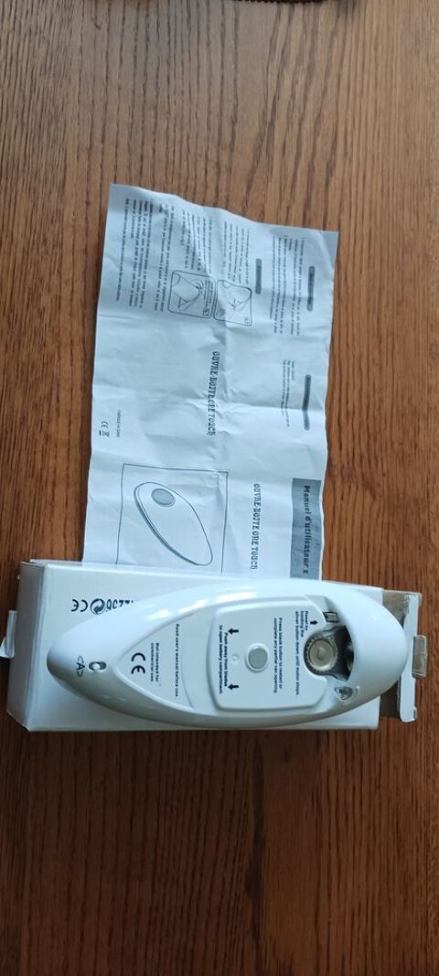 OUVRE BOITE A CONSERVE AVEC PILE PILE R6 NEUF. 5 Fr�vent (62)