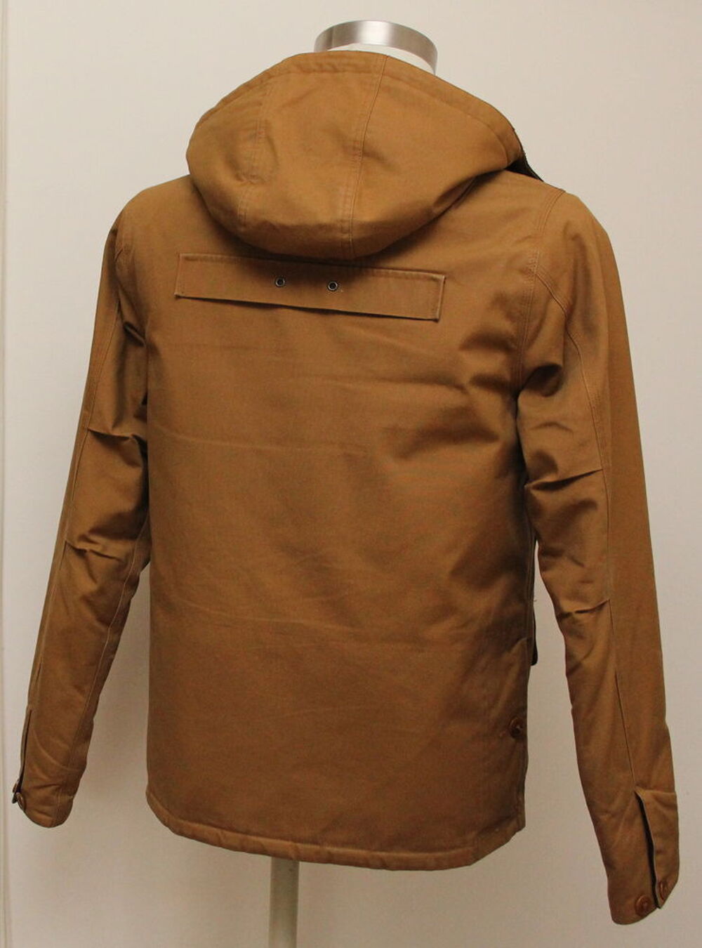 Veste tabac capuche CARHARTT 
Taille S Vêtements