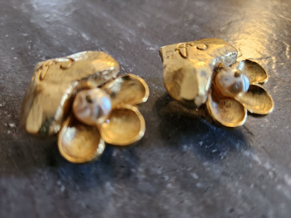BO coeur coquille perle C.LACROIX Bijoux et montres