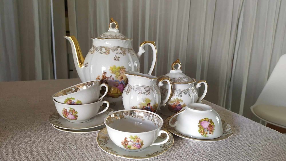Service vintage &agrave; th&eacute; ou caf&eacute; en porcelaine (complet) Cuisine