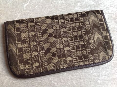 POCHETTE SAC � MAIN EN TISSU FIOCCHI Envoi Possible
5 Tr�gunc (29)