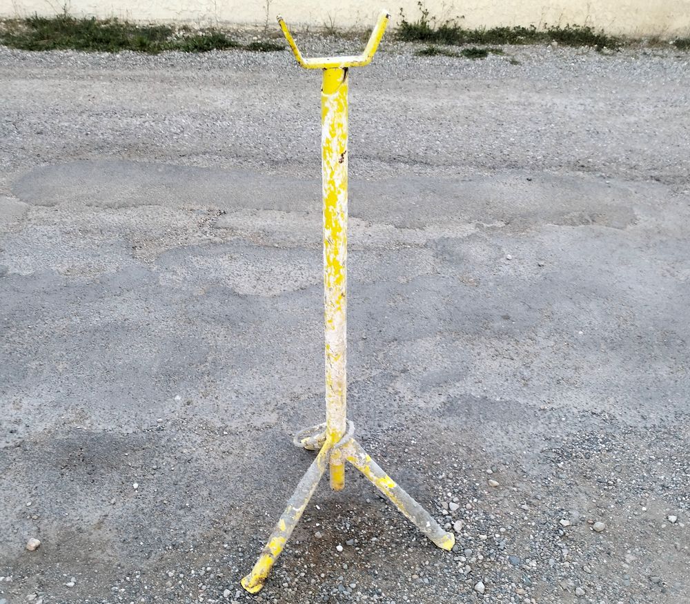 trepieds pieds poule reglable de 110 a 190 cm Bricolage