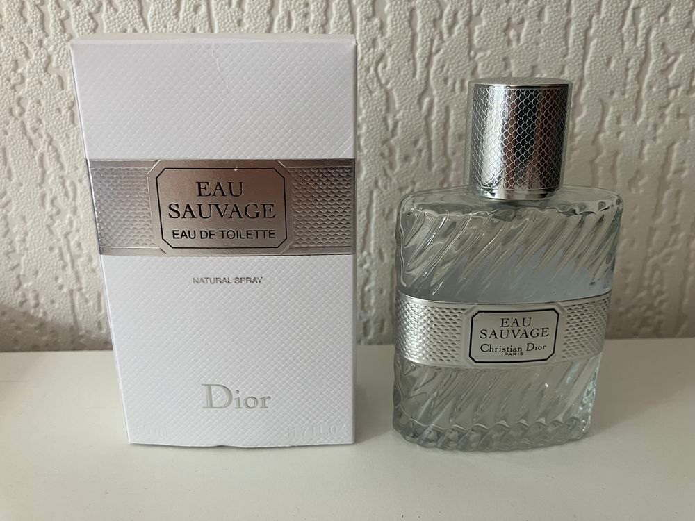 Flacon de parfum vide Christian Dior
