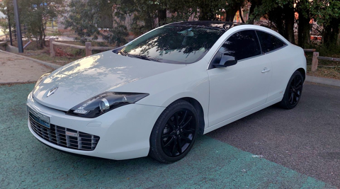 Renault laguna iii coupe Laguna Coupé 2.0 dCi 175 Monaco G