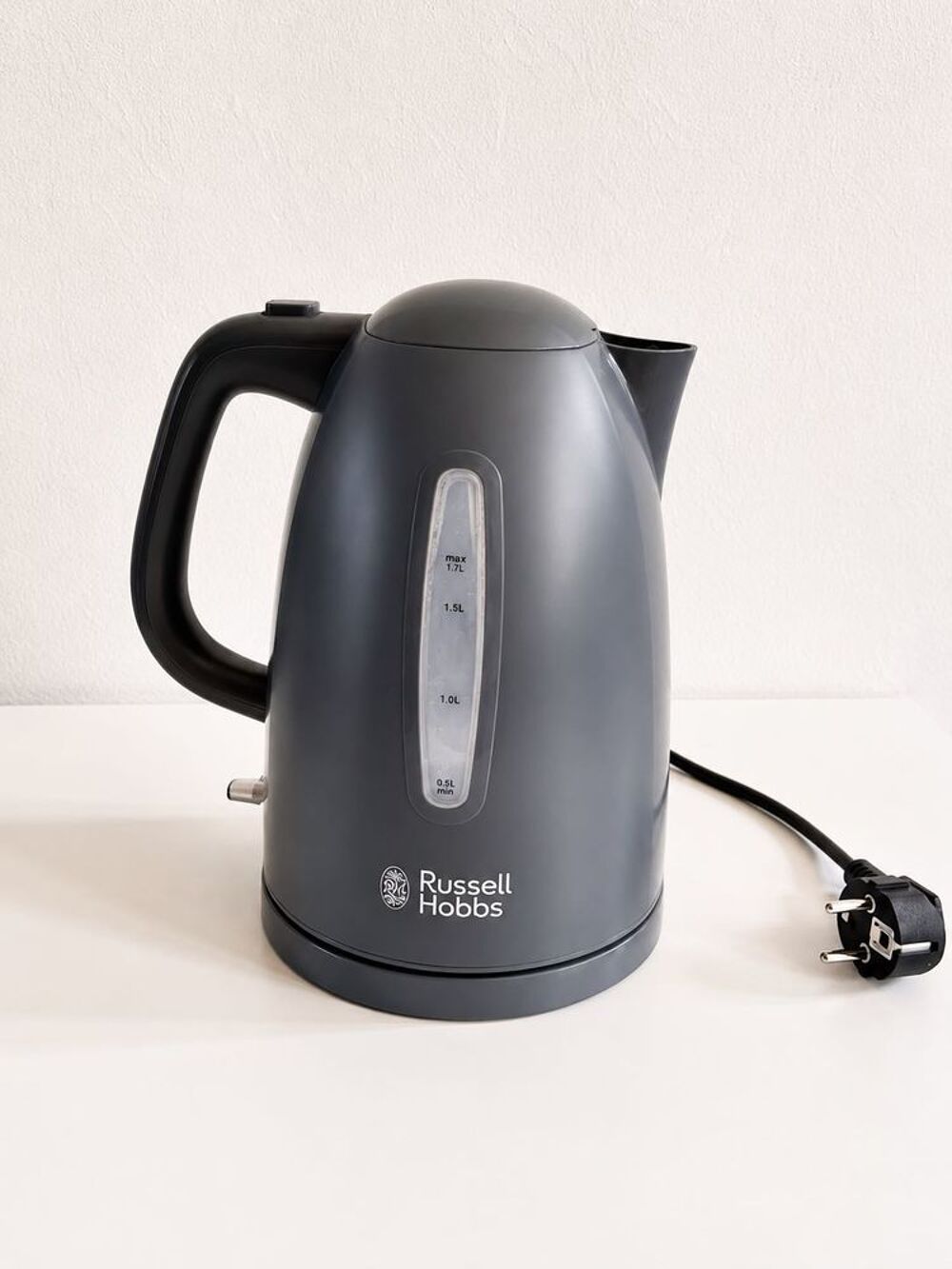 Bouilloire &eacute;lectrique Russell Hobbs Electroménager