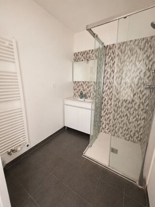  Appartement à vendre 2 pièces 47 m² Bagnolet