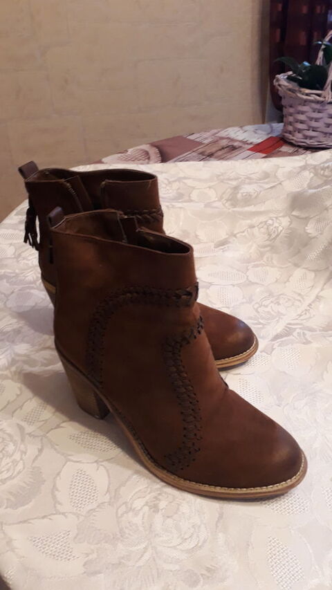 chaussure femme  taille 39 toute neuve 10 Serres-Castet (64)
