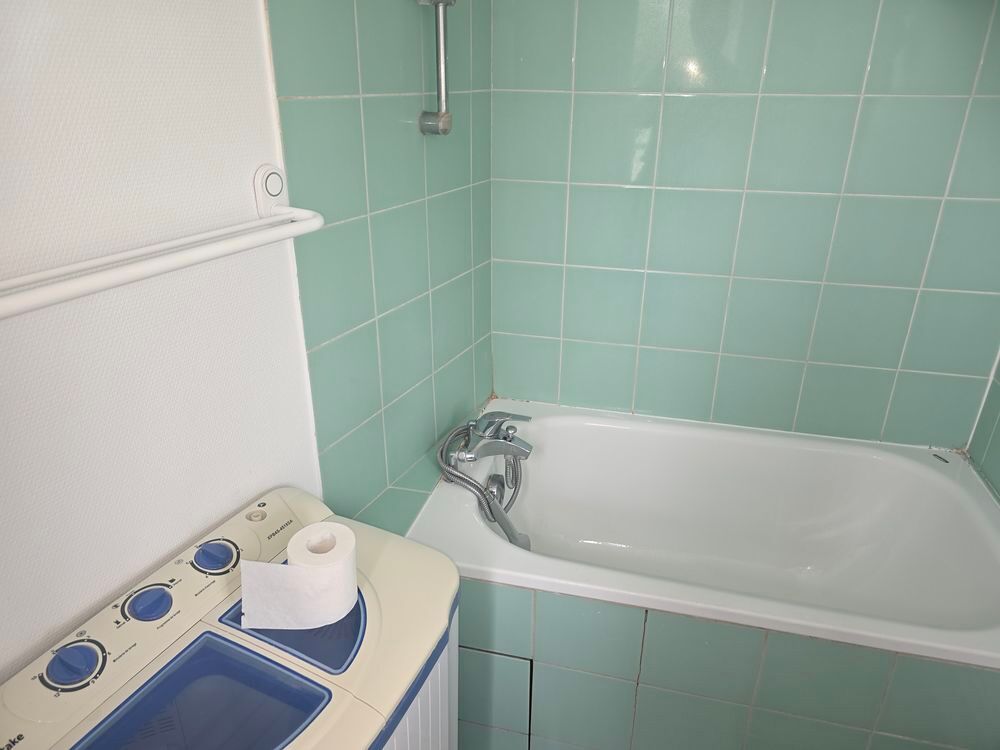 Location Appartement Studio de 25 m2. Dans le 12eme . Proche gare de Lyon. Paris 12