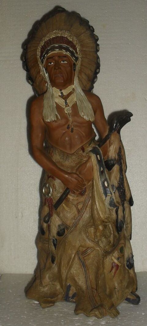 Figurine Indien d'Am�rique Sachem. 45 Montreuil (93)