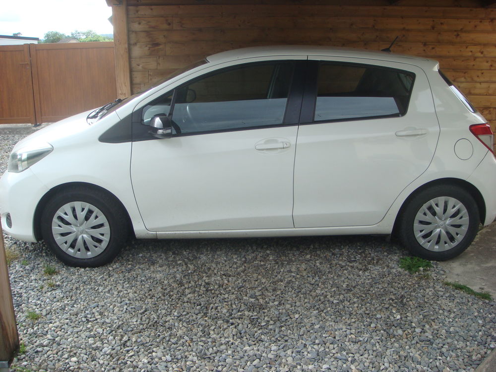 Yaris 69 VVT-i Dynamic 2012 occasion 64800 Baudreix