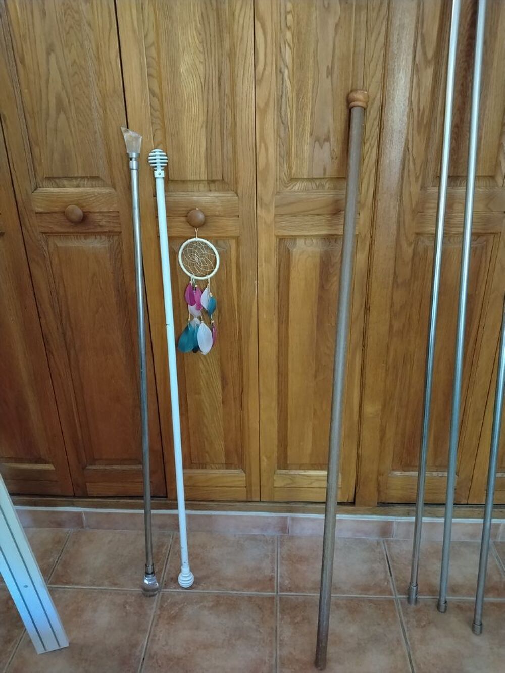 plusieurs mod&egrave;les de tringles 
+ rideaux grands m&eacute;trages Décoration