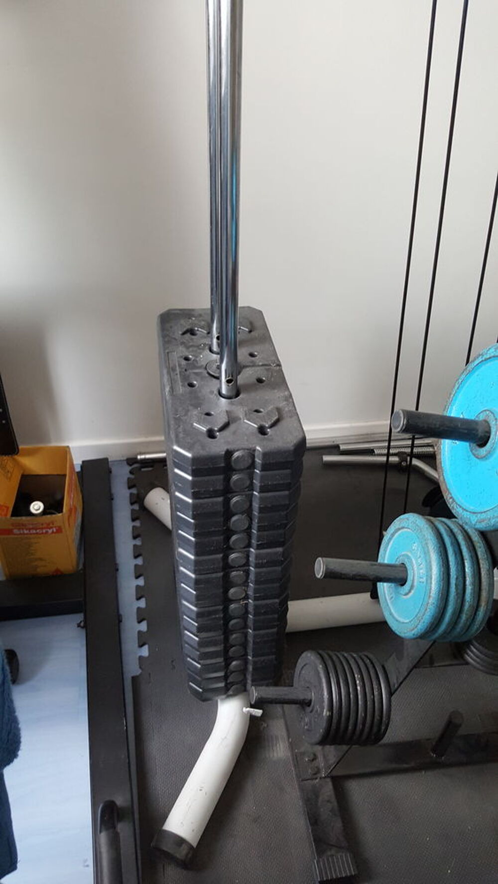 poste miltifonction musculation de marque WEIDER 4500. Sports