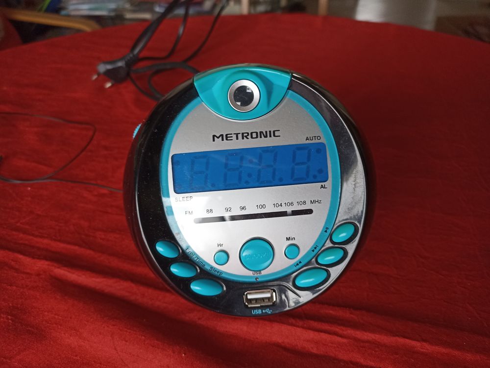 Radio Reveille Metronic Audio et hifi