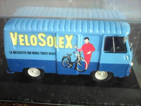 Camionette J7 Peugeot Velosolex Modèle réduit 28 Marmande (47)