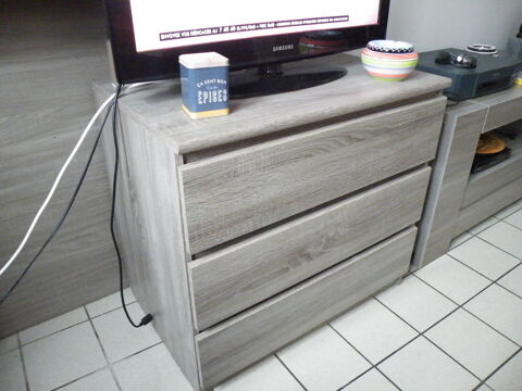 tr�s belle commode 800 Lamballe (22)