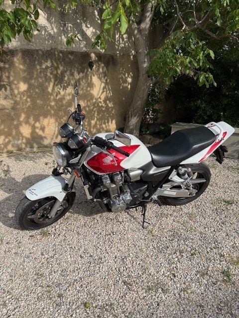 Moto HONDA 2004 occasion Pélissanne 13330