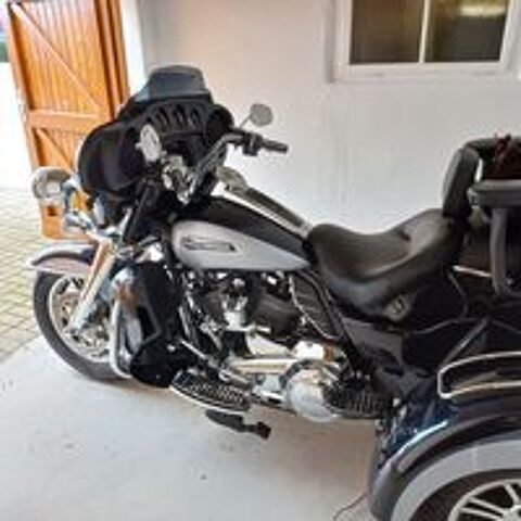 HARLEY-DAVIDSON 2019 occasion 57660 Lelling