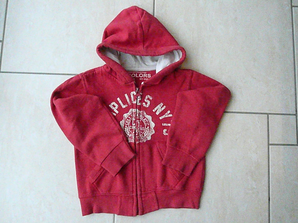 Veste zipp&eacute;e rouge 4 ans (n&deg;10) Vêtements enfants