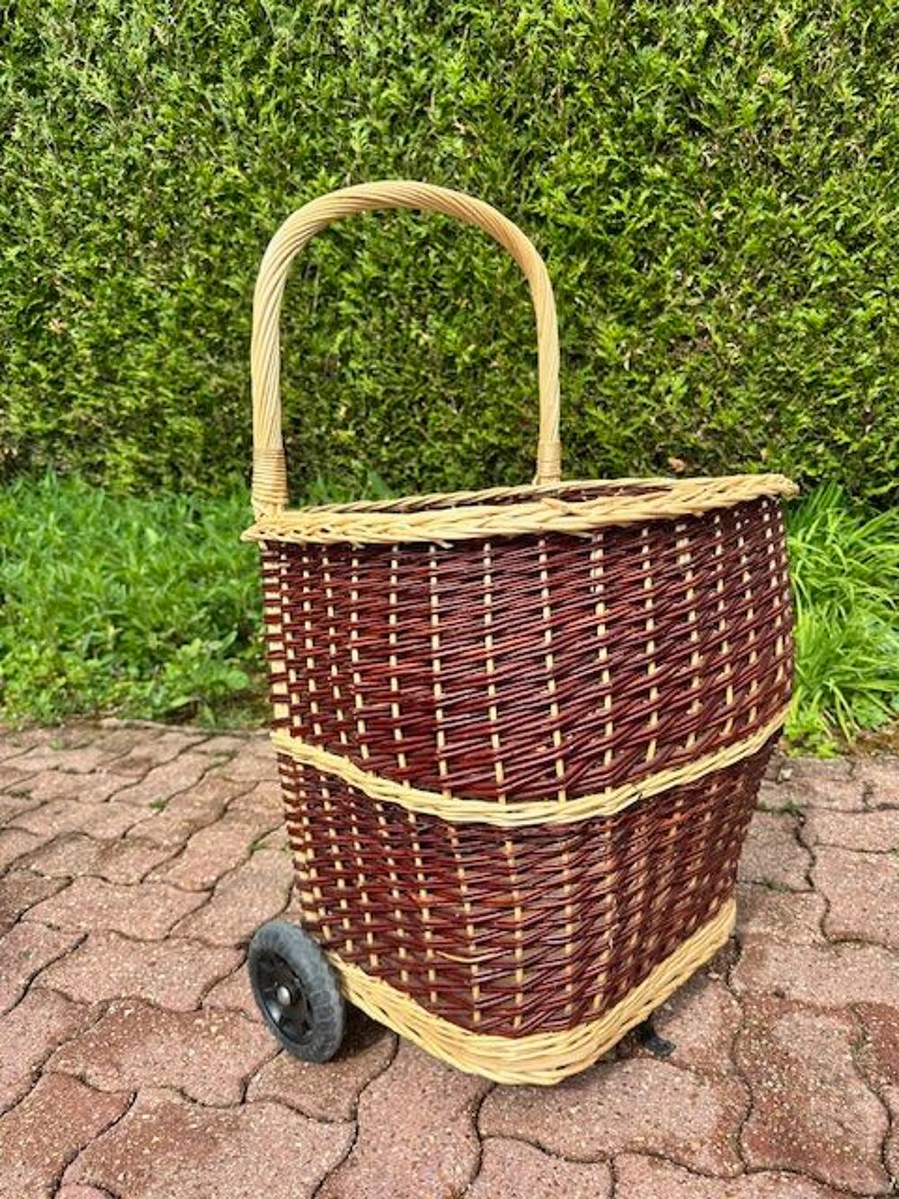 Po&ecirc;le &agrave; bois moderne 12 kW + accessoires stockage du bois Bricolage