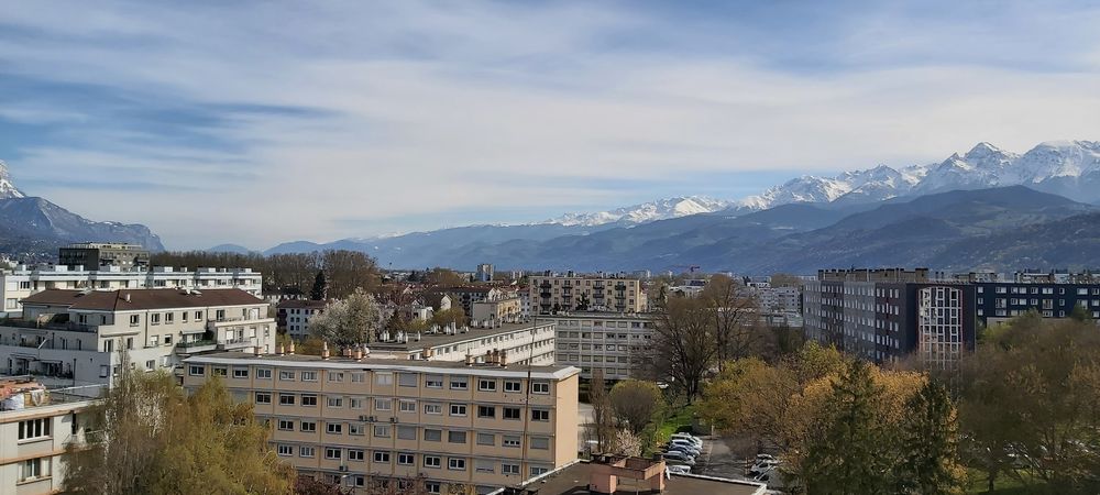 Appartement 3 pièces 57 m² · à Grenoble · 57 m² · 99 500 €