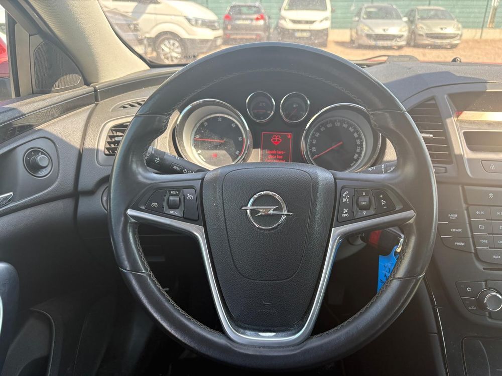 Insignia 2.0 CDTI - 130 FAP Cosmo Pack 2009 occasion 95610 &Eacute;ragny