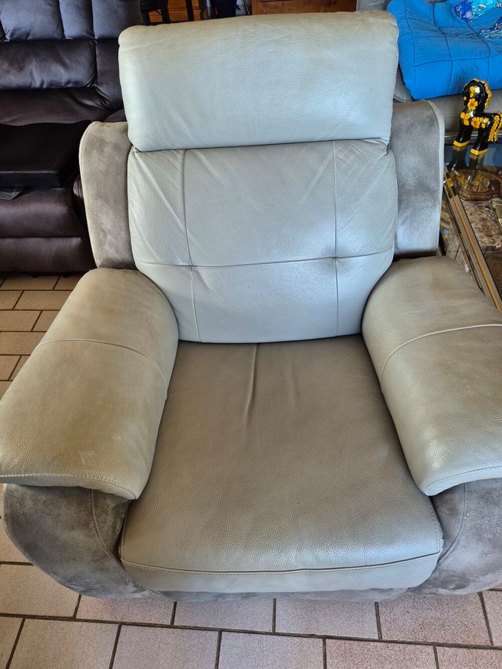 Fauteuil confortable cuir &eacute;lectrique gris 2 moteurs Meubles