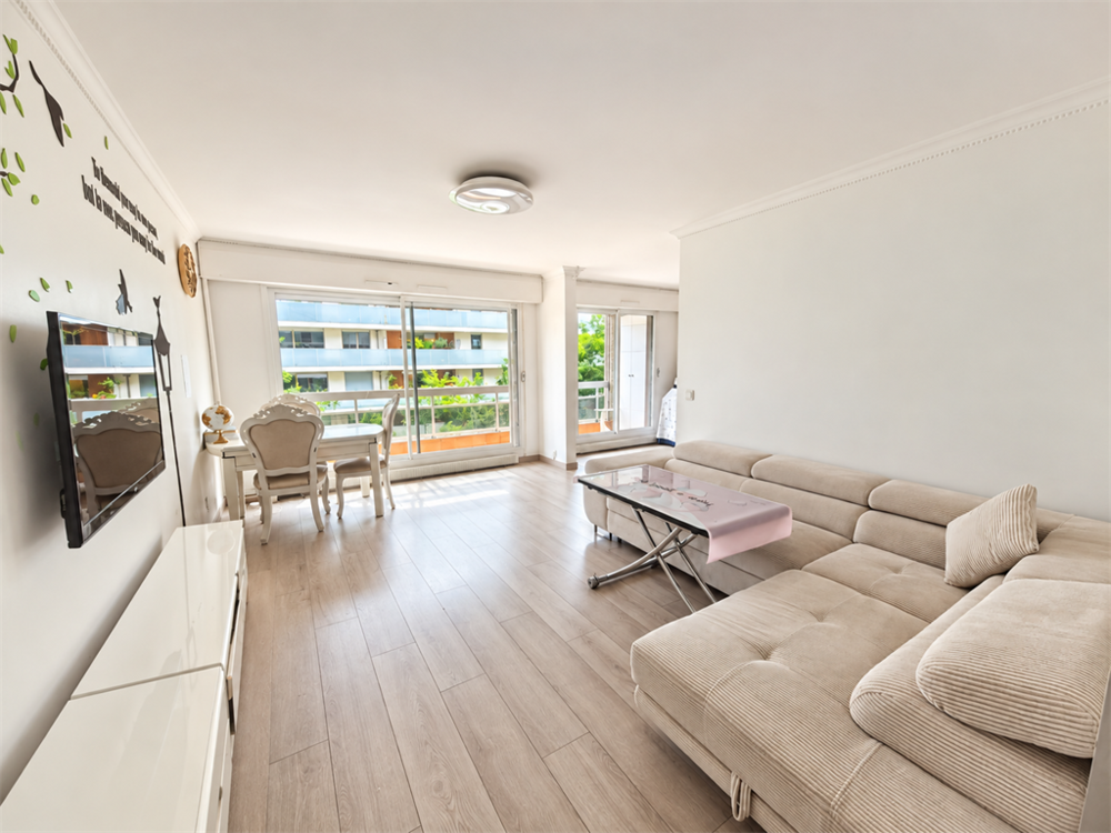 Vente Appartement 4 pièces proche 104 Paris 19