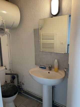 Location Appartement T2 plus Mezzanine à  TRETS (13530) Trets