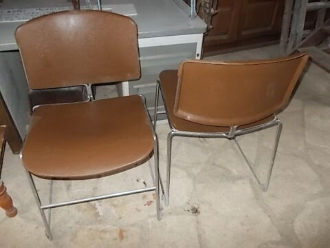 5 Chaises de bureau Strafor vintage design industriel 80 Saulieu (21)