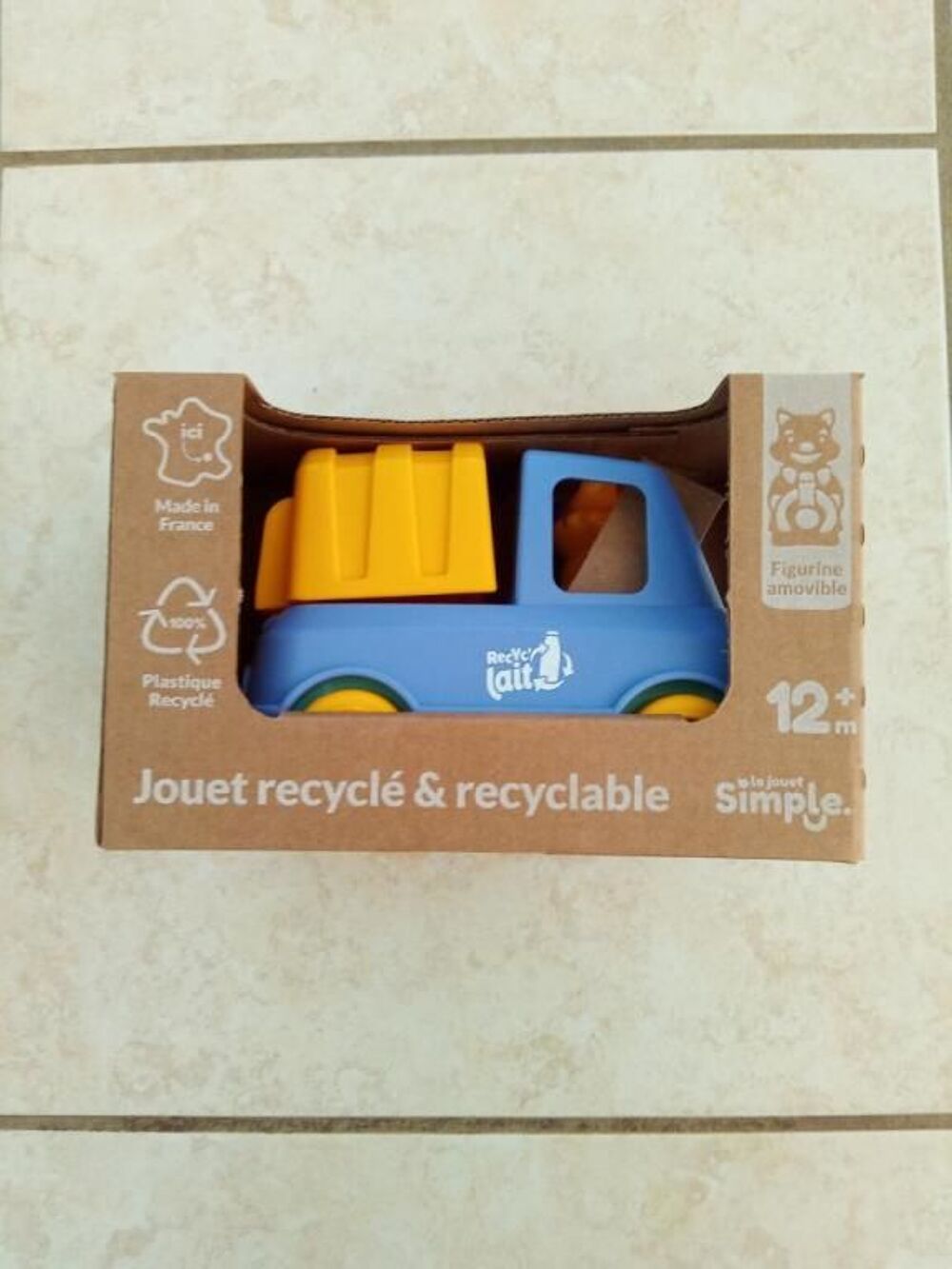 Camion en plastique recycl&eacute; (Neuf) Jeux / jouets