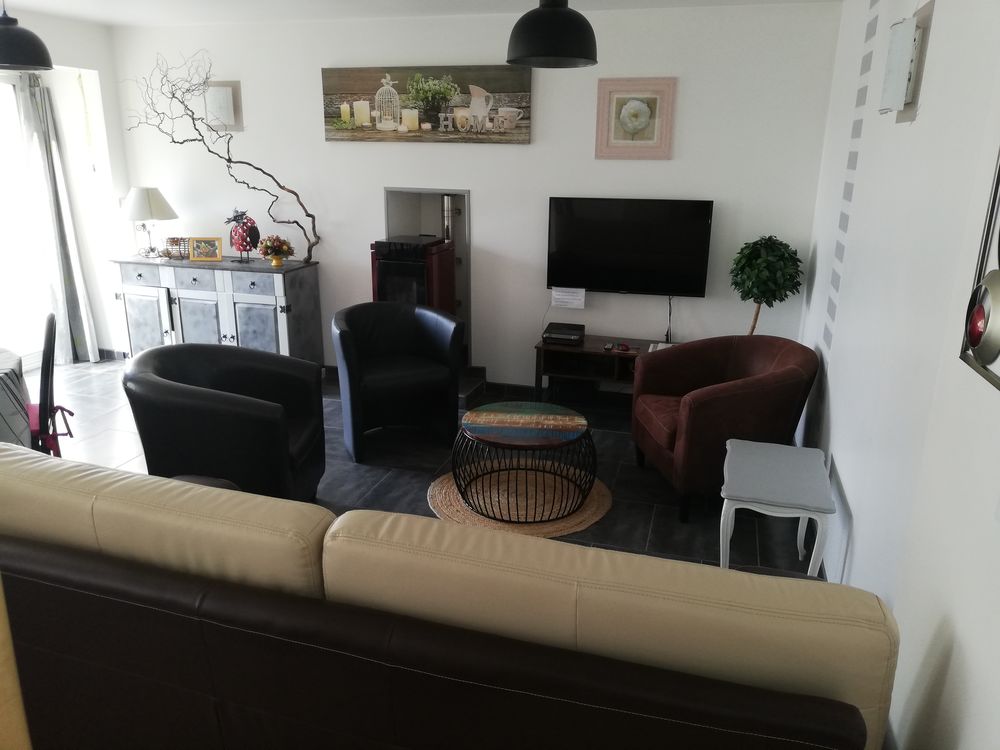   A PAIMPOL 22500
MAISON LABELLIS�E 3 *** �TOILES ANCV
Bretagne, Paimpol (22500)