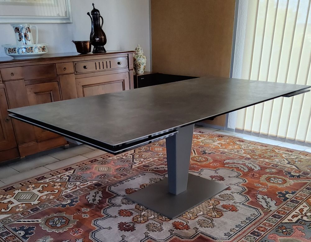 table c&eacute;ramique Roche bobois Meubles