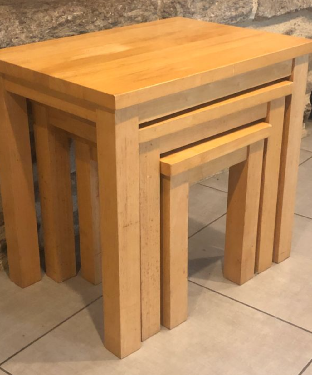 Lot de 3 tables gigognes en bois massif Meubles