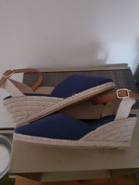 Chaussures neuves 15 Nantes (44)