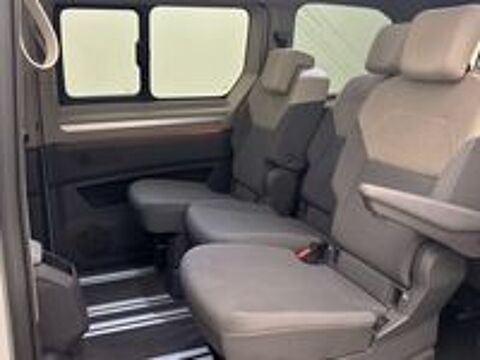 MULTIVAN Multivan Court 1.4 eHybrid 218 DSG6 Style 2022 occasion 38440 Saint-Jean-de-Bournay