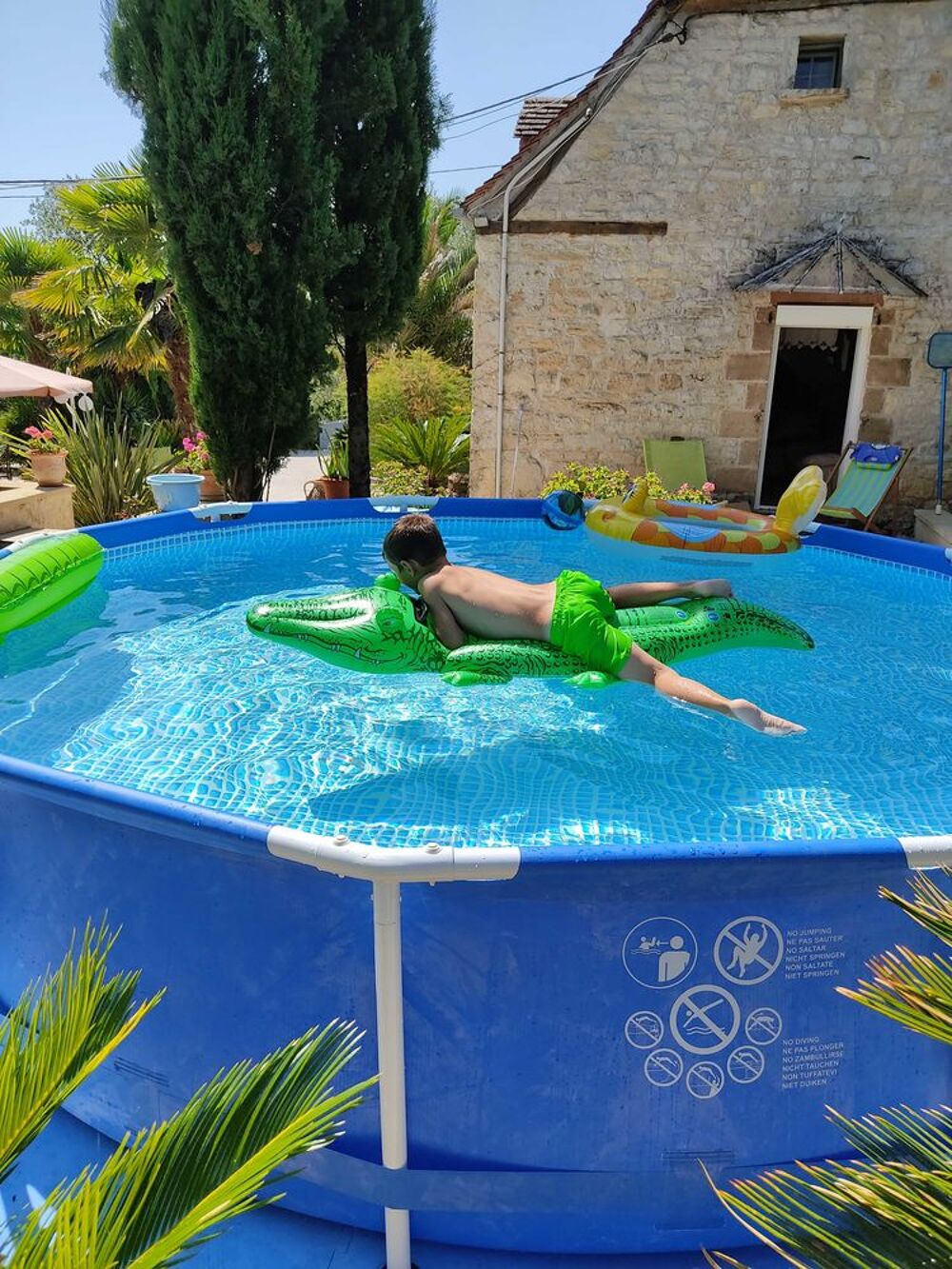 piscine hors-sol pour enfants Jardin