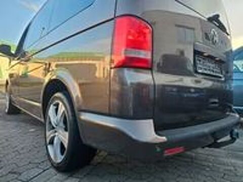 MULTIVAN 2.0 TDI 114 FAP BlueMotion Confortline Court (7 CV) 2011 occasion 69001 Lyon