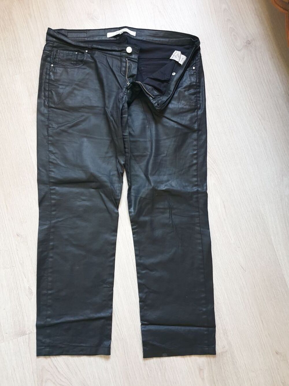 2 Pantalons noirs effet glac&eacute; Biscote taille 44 Vtements