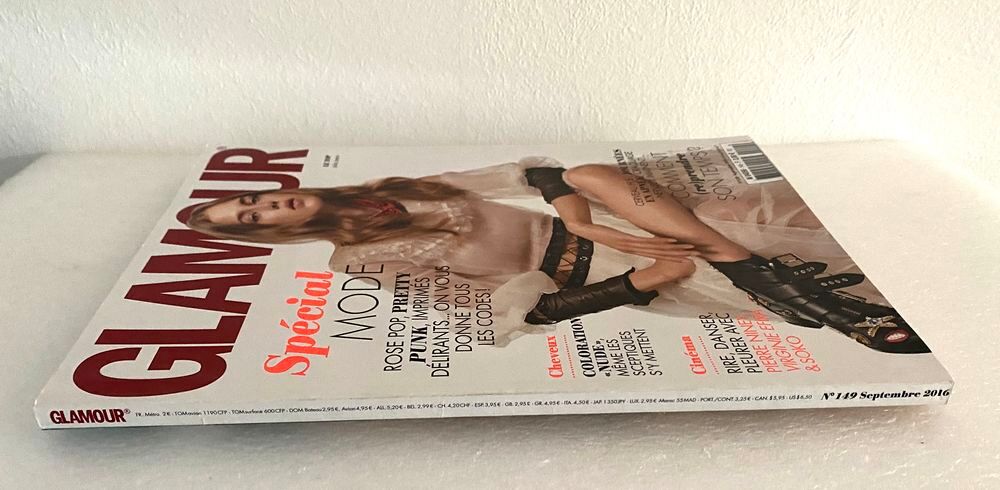 GLAMOUR n&deg;149 septembre 2016 Sp&eacute;cial Mode/Julia Jamin/ Virgi Livres et BD