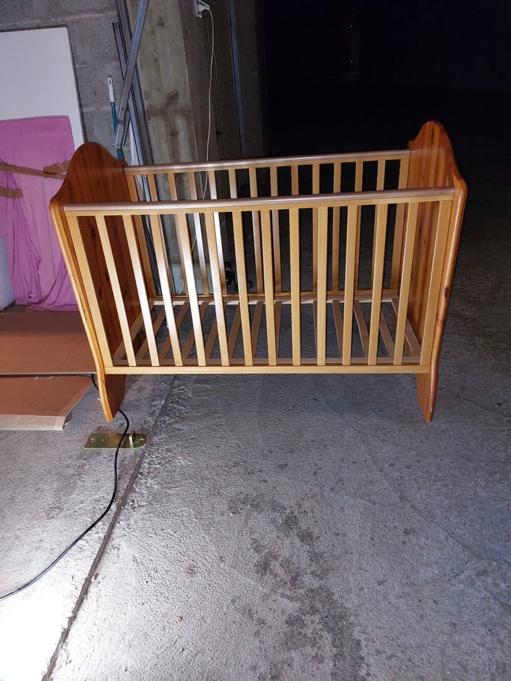 Lit bois b&eacute;b&eacute; Puriculture