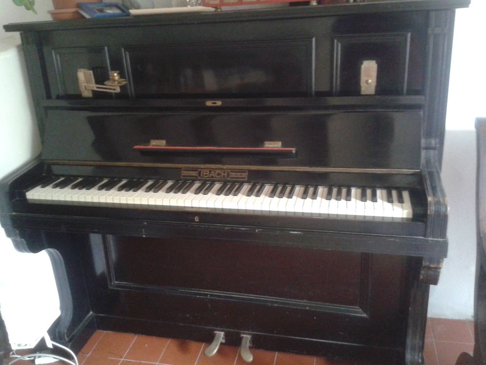 piano IBACH droit Instruments de musique