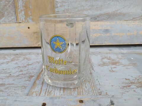 Ancienne Chope �maill�e  Bi�re Motte-Cordonnier
40 Loches (37)