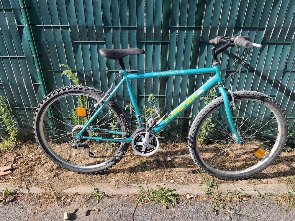 divers+v&eacute;lo+en+tr&egrave;s+bon+&eacute;tat+r&eacute;viser+tout+les+prix Vélos