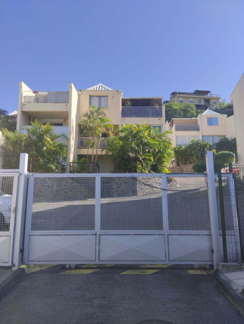 Vente Appartement ORPI - APPARTEMENT T2 MEUBLE ST GILLES LES BAINS Saint-gilles les bains
