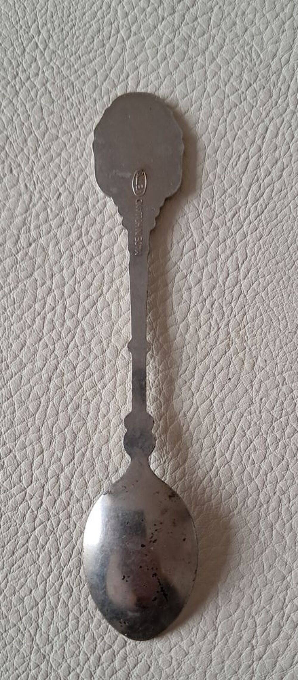 cuill&egrave;re &agrave; caf&eacute; souvenir manneken pis Bruxelles 