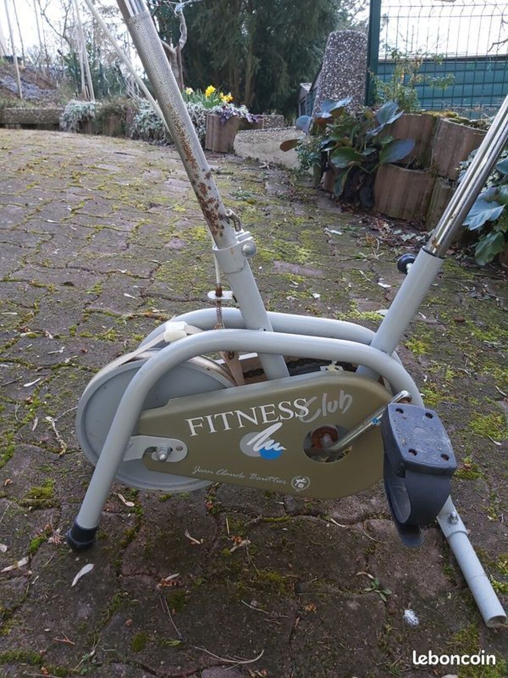 V&eacute;lo d'appartement FITNESS club . Vélos
