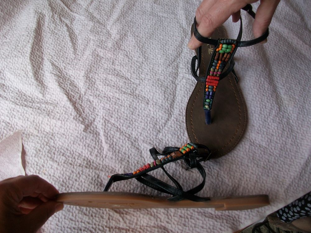 Entredoigts Noir Perl&eacute;s pt 39 -neufs Chaussures