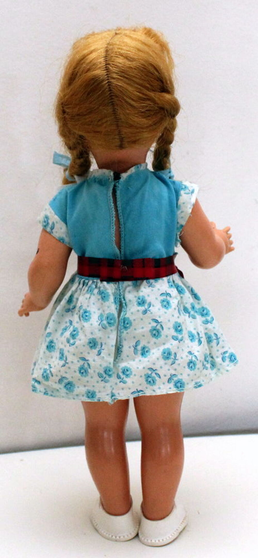 Poup&eacute;e GEGE numero 3 1960
(peut &ecirc;tre Nadine)
Jeux / jouets