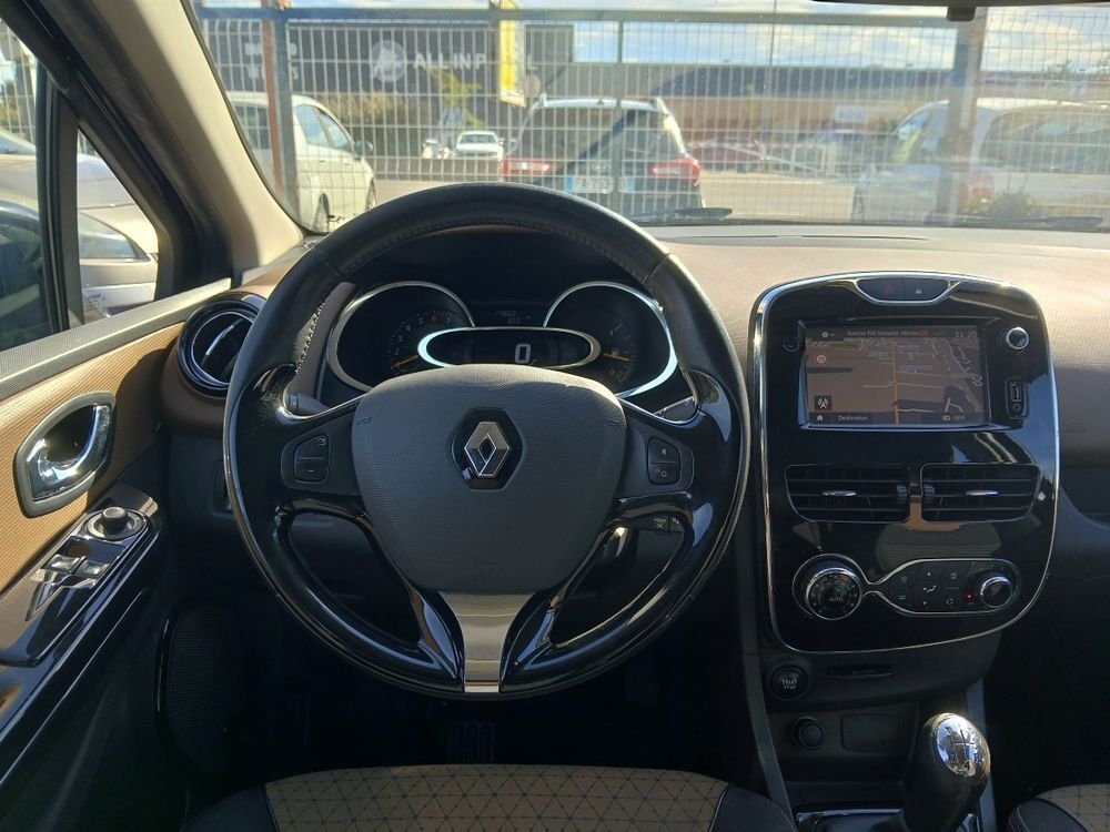Clio IV TCe 90 Energy eco2 Dynamique 2012 occasion 26800 Portes-l&egrave;s-Valence